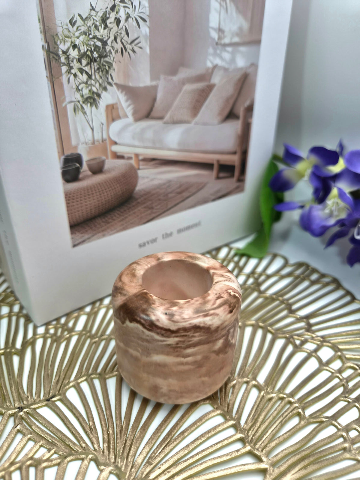 Round Candlestick Holder