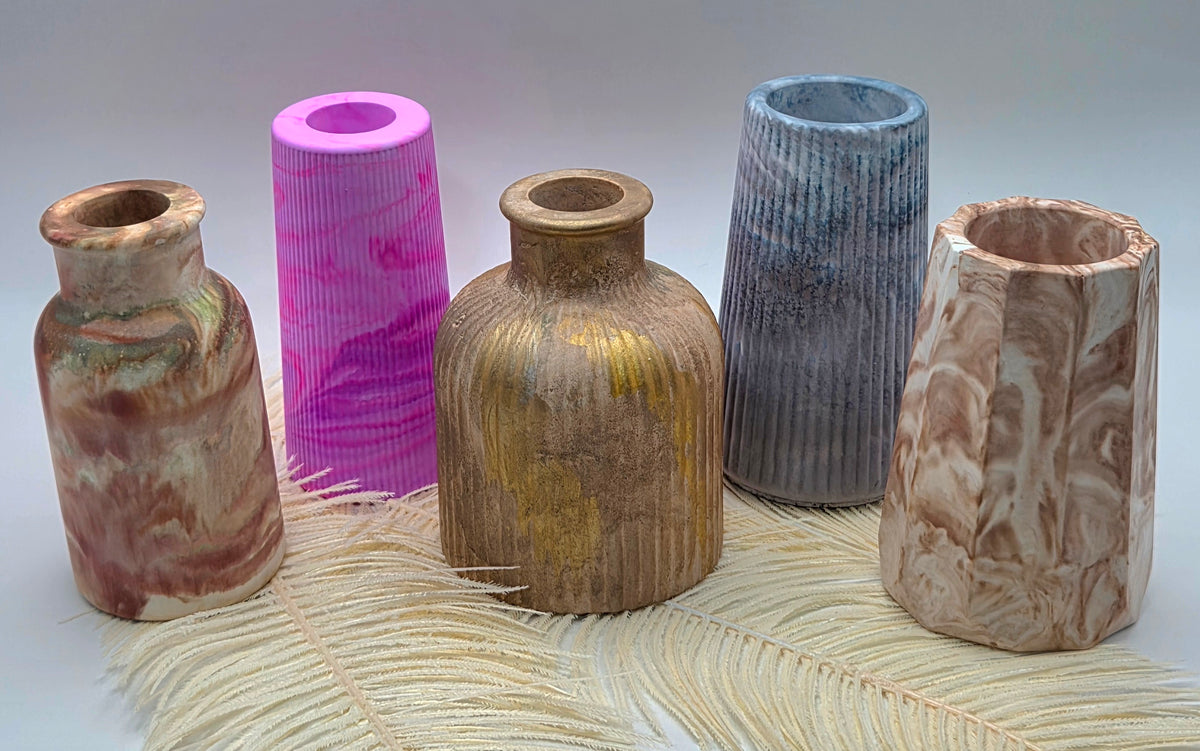 Round Ribbed Mini Vase